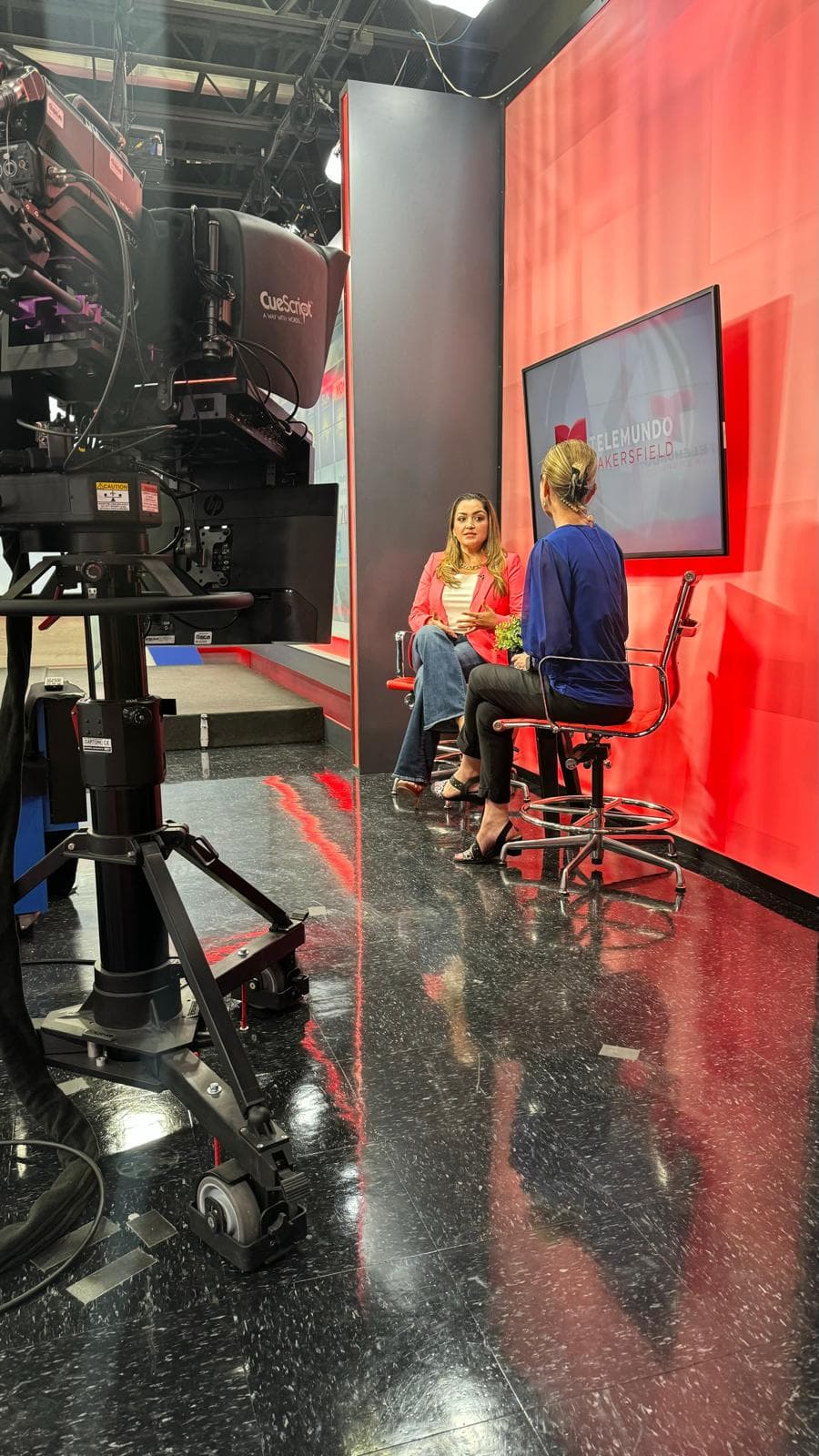 Telemundo Bakersfield — Laura Álvarez